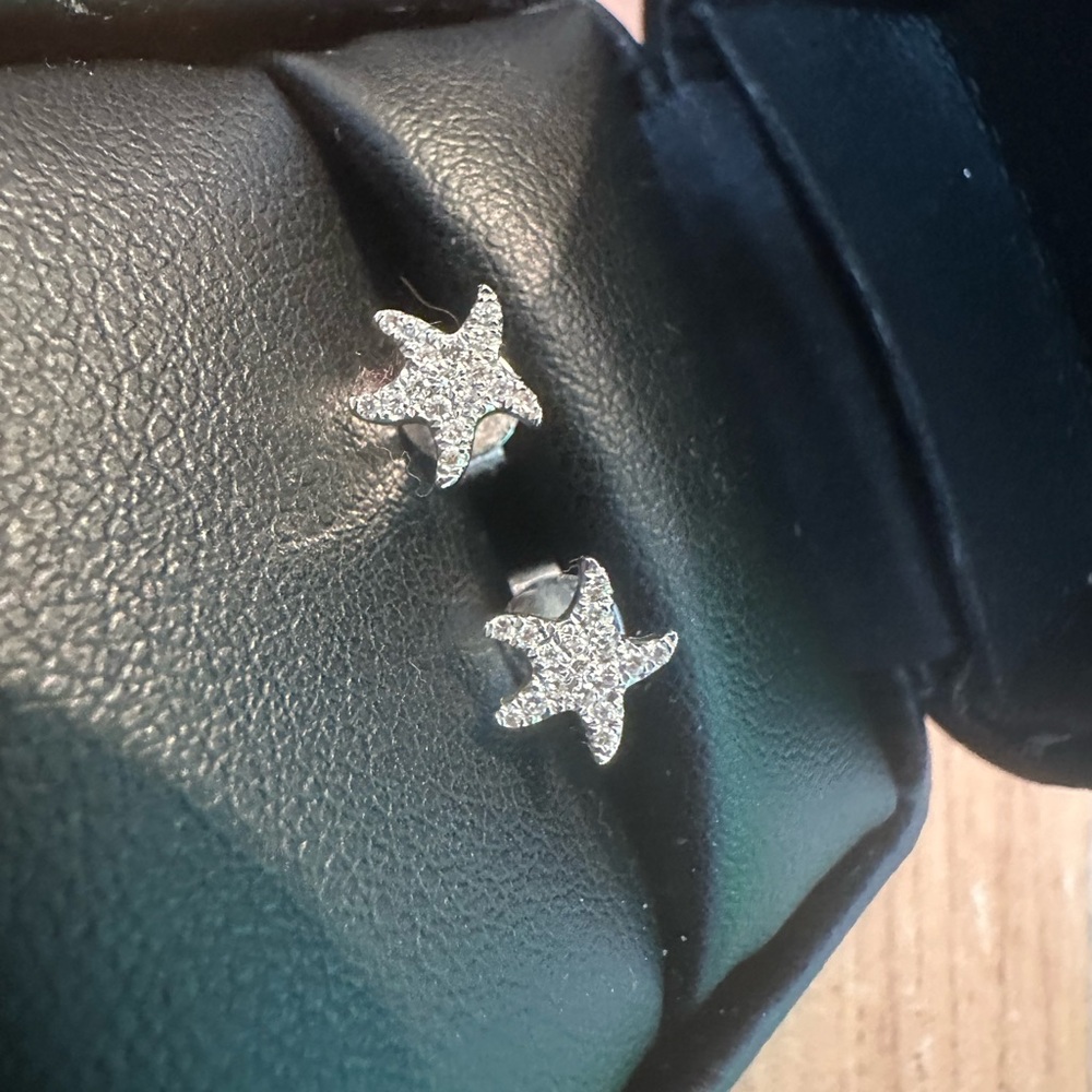 14K White Gold natural diamond Starfish Earrings